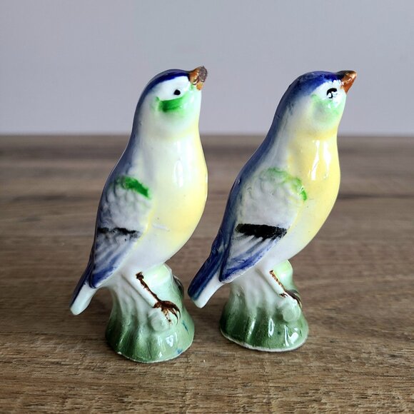 Vintage ceramic birds salt & pepper shakers made in Japan. - Picture 2 of 6